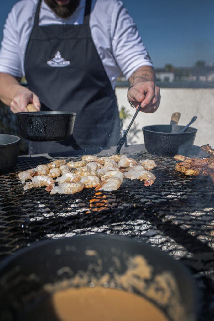 ponuka grilvaných morských plodov a menu na mieru